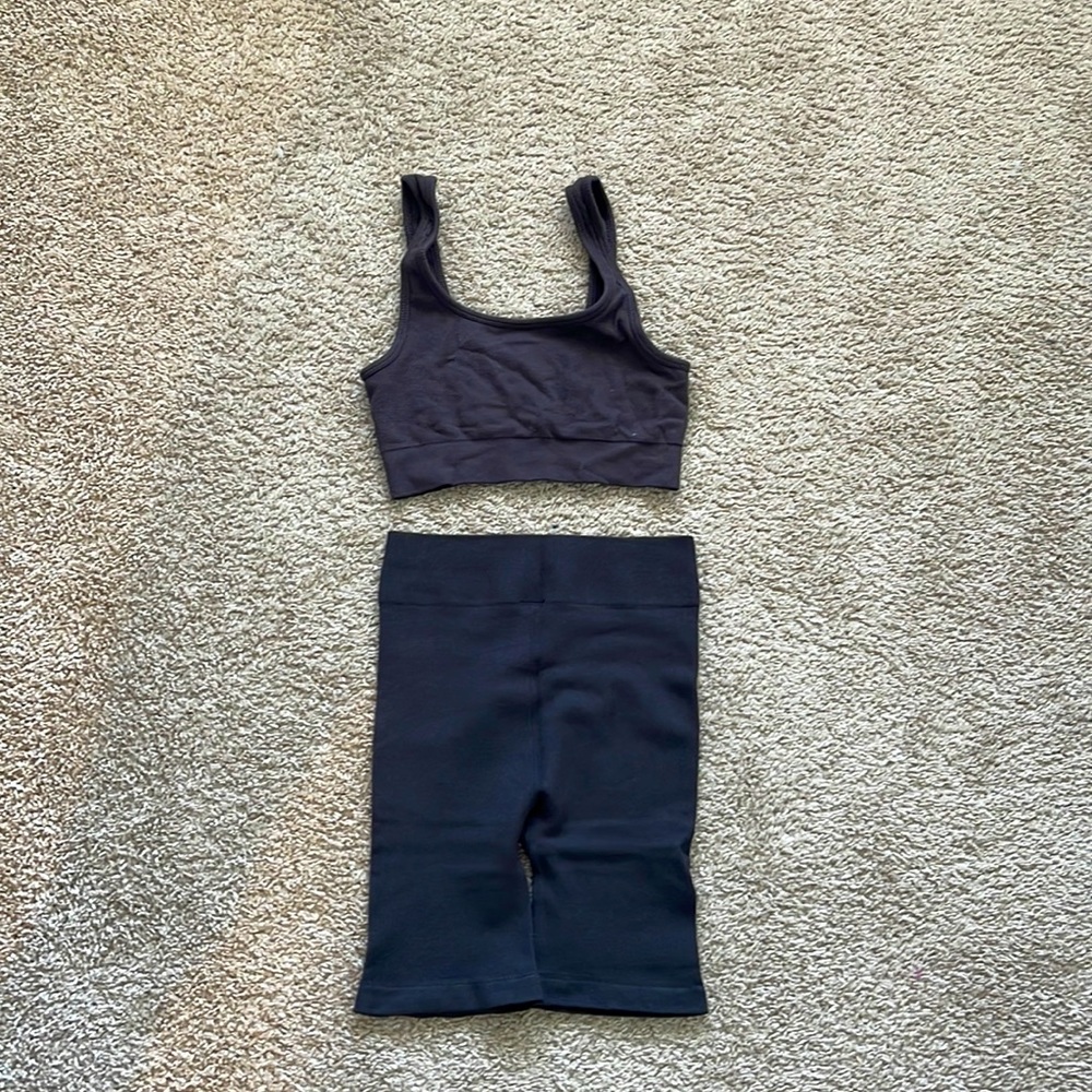 FABLETICS dark grey ribbed set